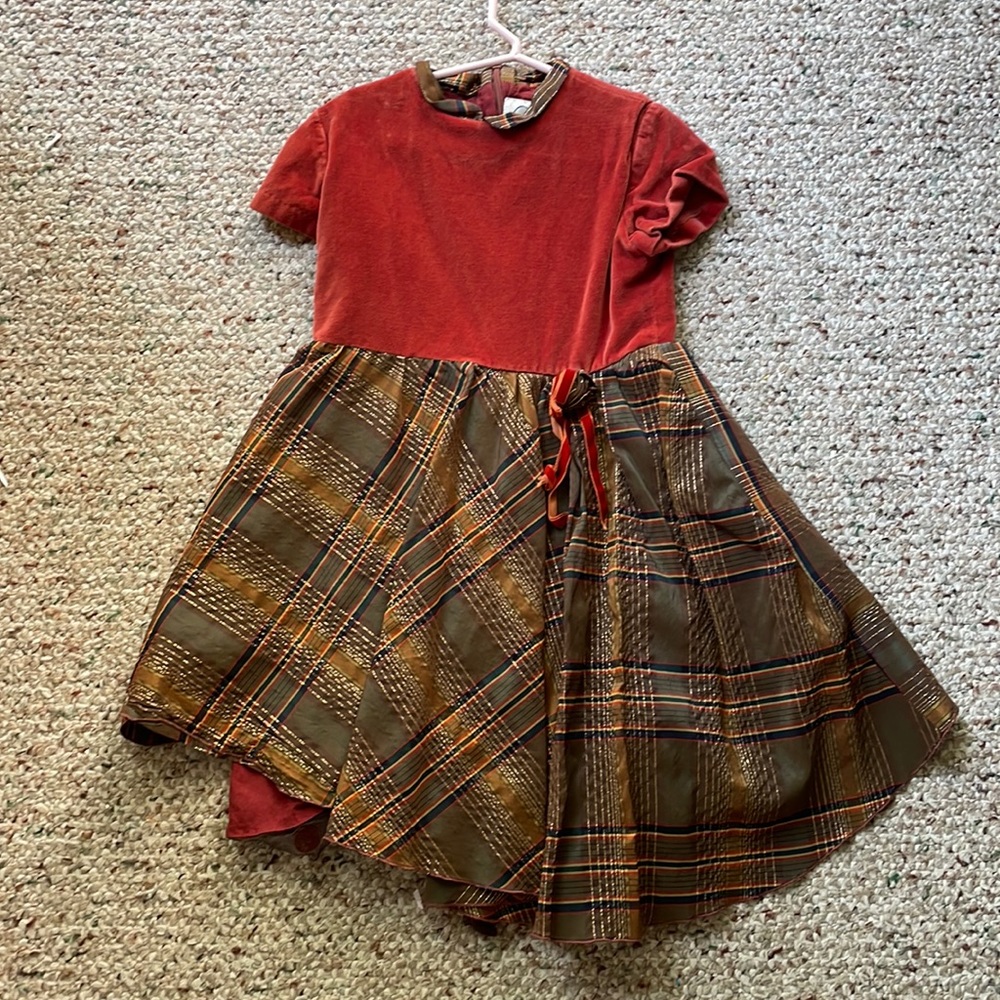 Girl’s dress 👗 in size 6X. Made in Italy!